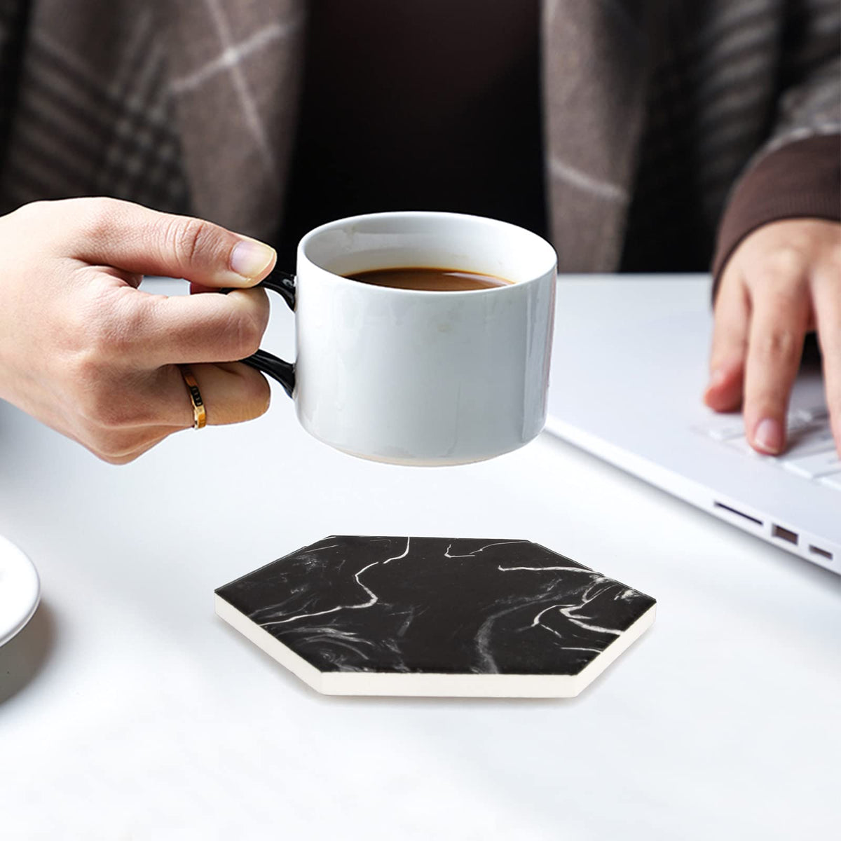 Black Marble Coaster Set with Holder Y300644