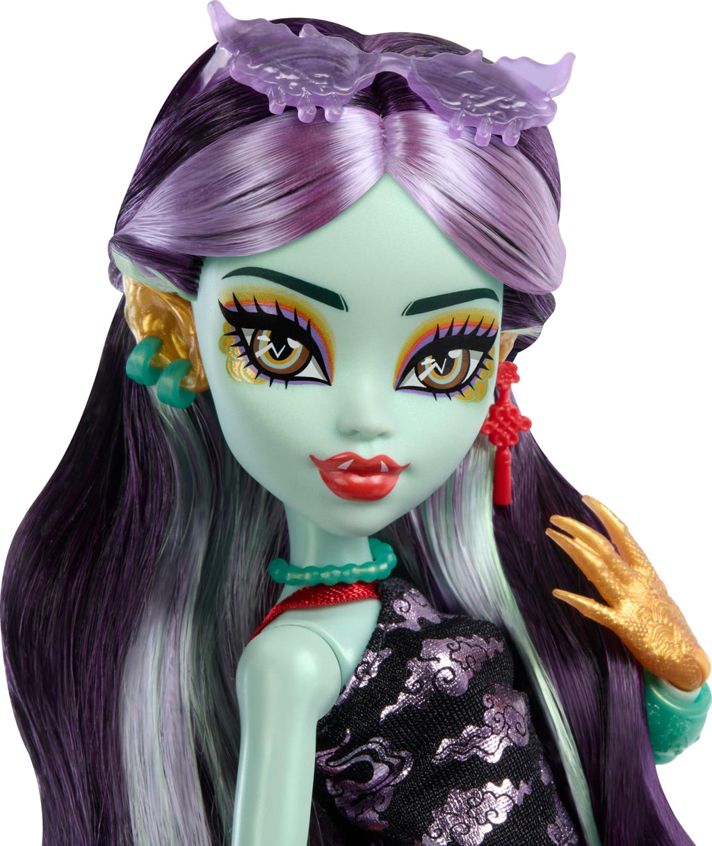 Jinafire Long Doll with Pet Dog K24398