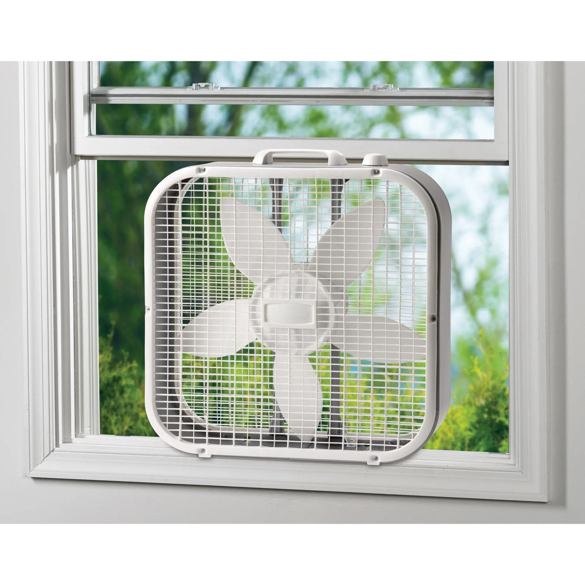 20 Inch White Box Fan 3 Speed X556